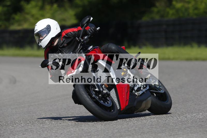 /Archiv-2024/29 12.06.2024 MOTO.CH Track Day ADR/Gruppe gelb/unklar